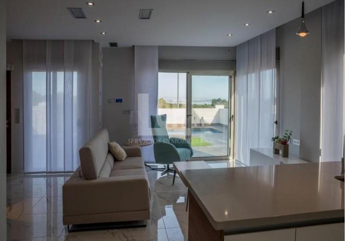 Chalet en venta en Torrevieja, Punta prima photo 0