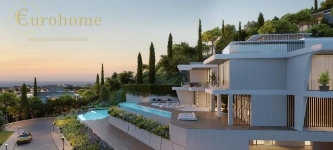 Chalet en venta en Marbella, Benahavis photo 0