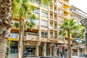 Apartamento en venta en Torrevieja, Torrevieja photo 0