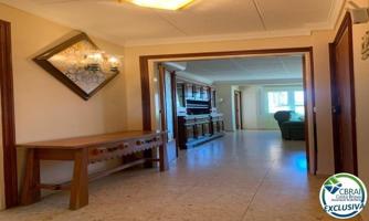 Apartamento en venta en Roses, Mas Mates photo 0