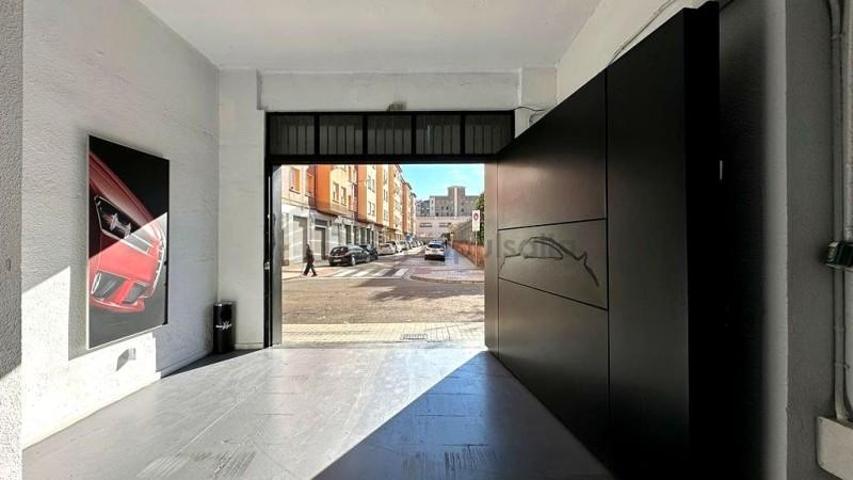 Local comercial en venta en Zaragoza, Calle del Obispo Tajón, 50005 photo 0