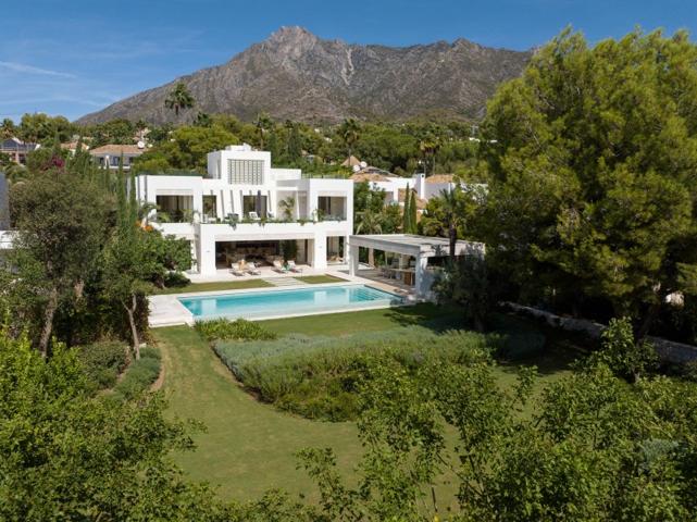 Casa en venta en Marbella photo 0