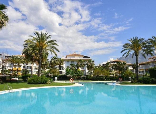 Apartamento en alquiler en Marbella, Nueva Andalucia - La Dama de Noche photo 0