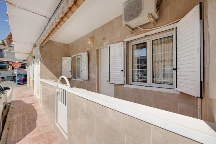 Bungalow en venta en Torrevieja photo 0