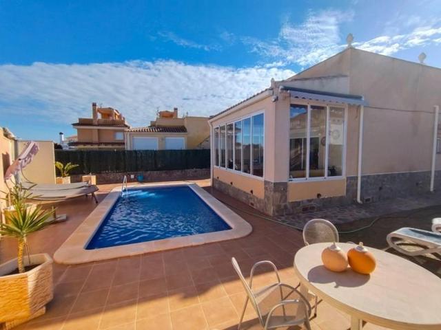 Chalet en venta en Orihuela Costa, Lomas de Cabo Roig-Los Dolses photo 0