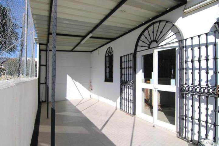 Local comercial en venta en Coín, South of spain photo 0