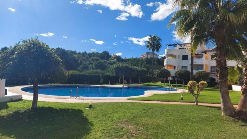 Apartamento en venta en Benalmádena, Arroyo de la Miel photo 0