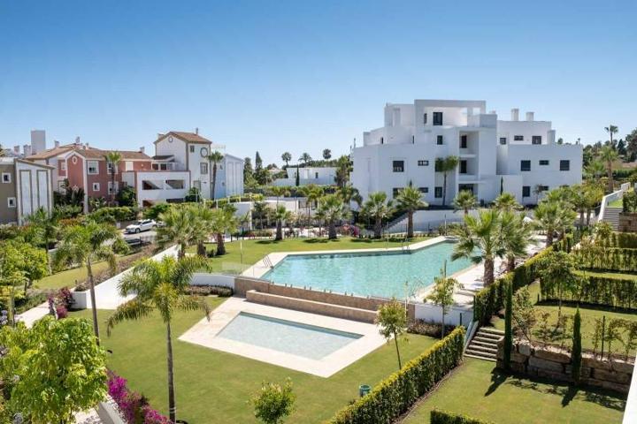 Apartamento en alquiler en Estepona, Estepona East - Cortijo del Golf photo 0