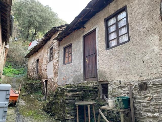 Casa en venta en Ponferrada, Valdecañada photo 0