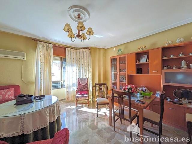 Piso en venta en Linares, Calle Romea, 23700 photo 0