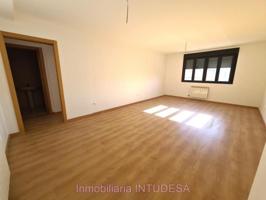 Piso en venta en Cascante, Calle Victoria, 31520 photo 0