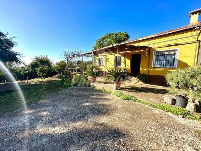 Casa con terreno en venta en Almodóvar del Río, Los mochos photo 0