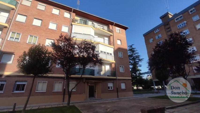 Piso en venta en Valladolid photo 0