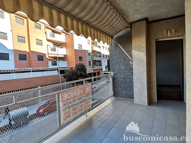 Piso en venta en Linares, Calle Hernán Cortés, 23700 photo 0