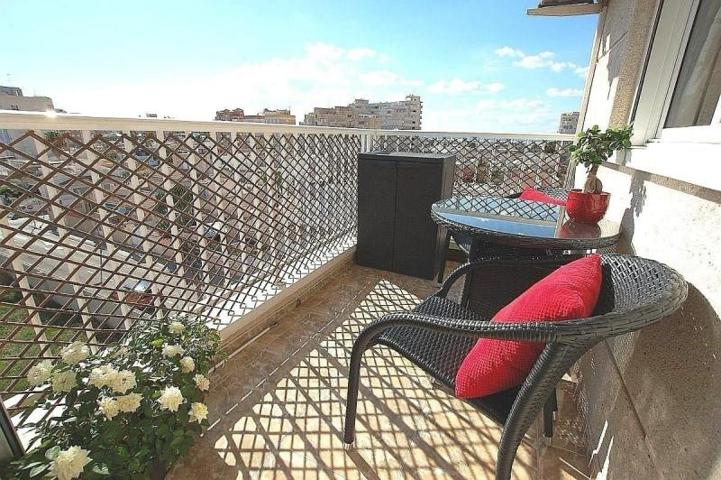 Apartamento en venta en Torrevieja photo 0