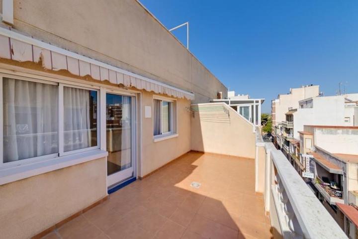 Piso en venta en Torrevieja, Baix Segura photo 0