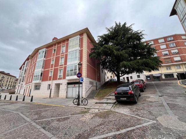 Apartamento en venta en Burgos, Casco antiguo photo 0