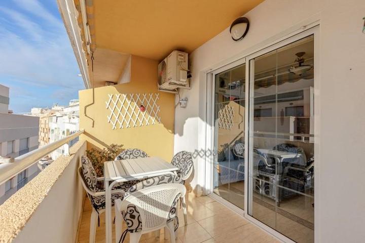 Apartamento en venta en Torrevieja photo 0