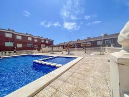 Bungalow en venta en Santa Pola, Calle Logroño, 03130 photo 0