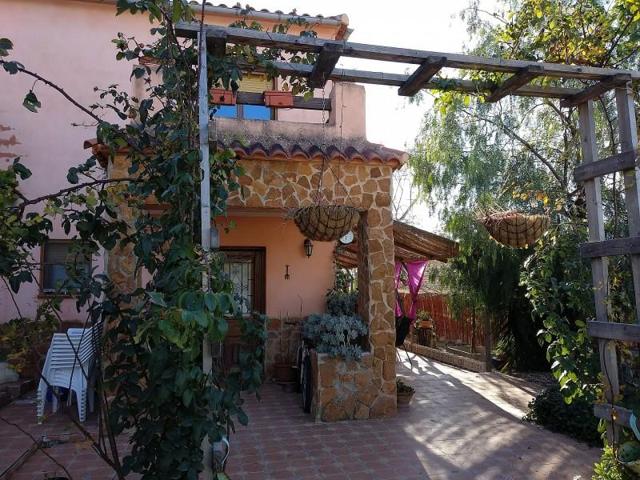 Chalet en venta en Pinoso photo 0