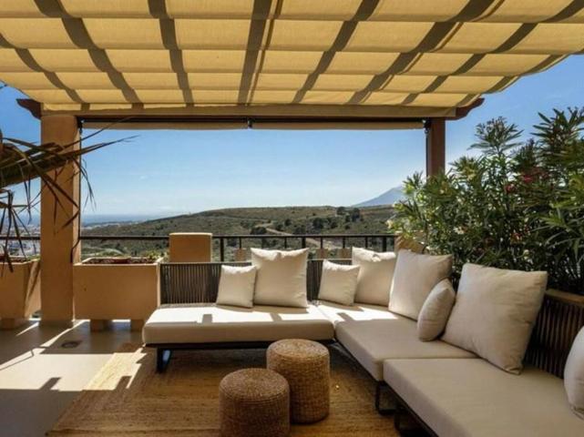 Apartamento en venta en Benahavís, Hacienda del Señorio de Cifuentes photo 0