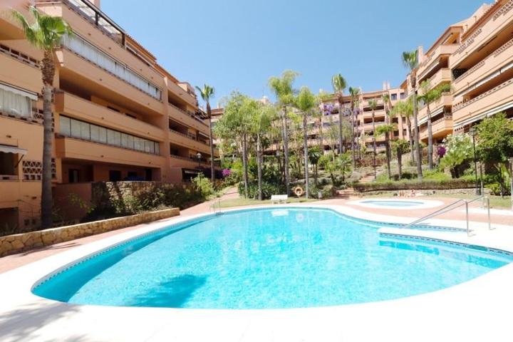 Planta baja en venta en Marbella, Marbella Golden Mile - Costa Nagüeles III photo 0