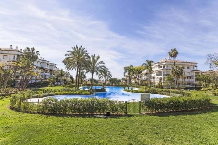 Apartamento en venta en Marbella, Marbella Golden Mile - Hacienda Nagüeles I photo 0