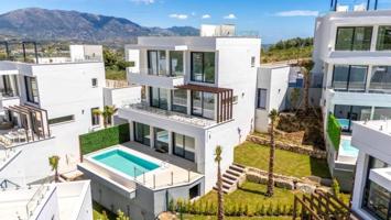 Chalet en venta en Mijas Costa, La Cala Golf Resort photo 0