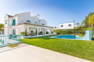 Chalet en venta en Marbella, Marbella - Huerta Belón photo 0