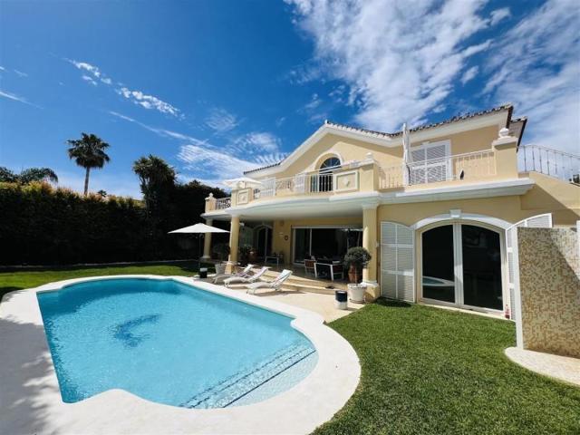 Chalet en venta en Marbella, Marbella Golden Mile - Casablanca photo 0