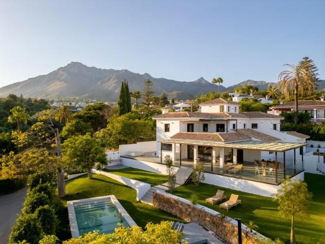 Chalet en venta en Marbella, Marbella Golden Mile - El Capricho photo 0