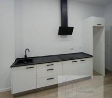 Bungalow en venta en Alicante, Altozano photo 0