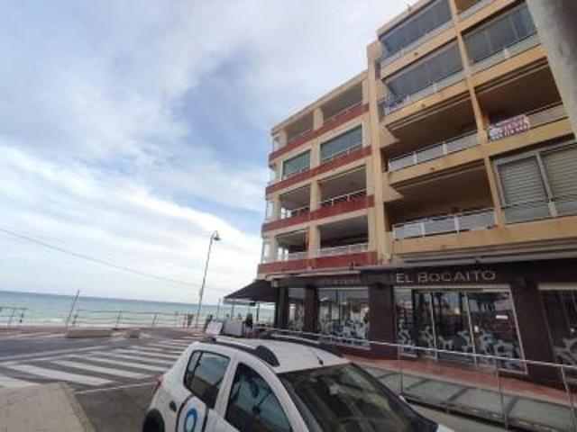 Apartamento en venta en Guardamar del Segura, Playa photo 0