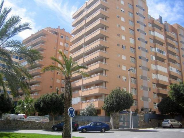 Apartamento en venta en Villajoyosa, Cala de finestrat photo 0