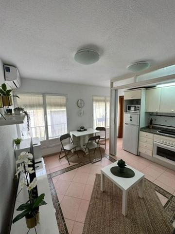 Piso en venta en Alicante, L'Alacantí photo 0