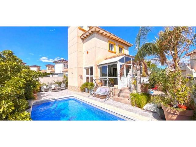 Chalet en venta en Orihuela photo 0