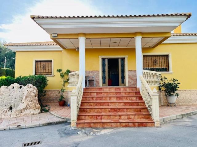 Chalet en venta en Elche, Elche photo 0