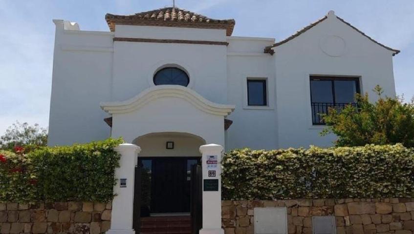 Chalet en venta en Estepona, Estepona Oeste photo 0