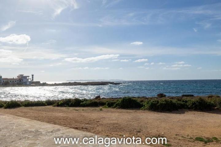 Duplex en venta en Ses Salines, Primera linea de playa de cala galiota photo 0