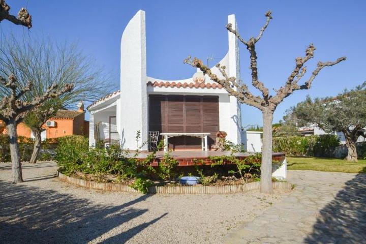 Chalet en venta en Deltebre, Riumar photo 0