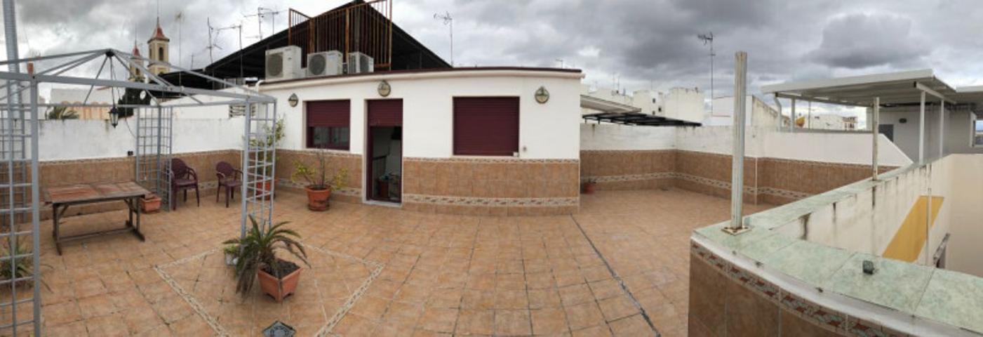 Casa en venta en Puente Genil, Barrio Alto photo 0