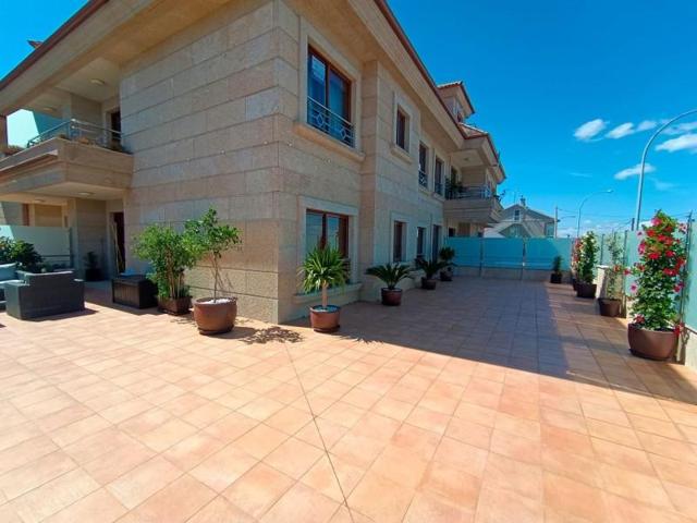 Piso en venta en Sanxenxo, Salnés photo 0