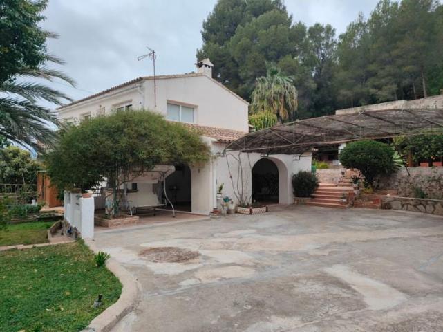 Casa con terreno en venta en Pedreguer, La Sella photo 0