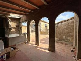 Edificio en venta en La Bisbal d'Empordà, Bisbal d Empordà La photo 0