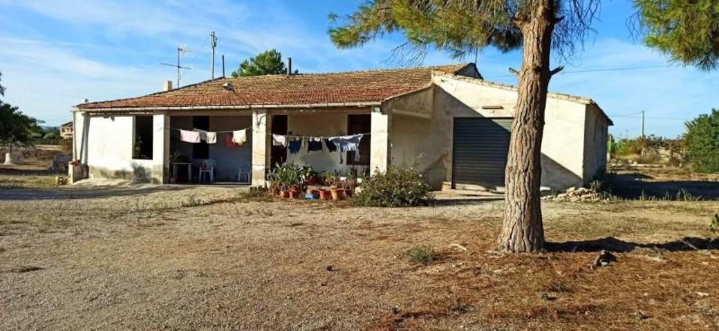 Casa con terreno en venta en Elche, Maitino photo 0