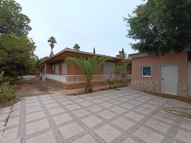 Chalet en venta en La Marina, Partida el molar photo 0