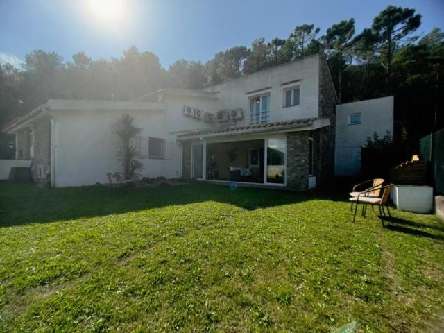 Chalet en venta en Sant Llorenç de la Muga, Girona (Costa Brava) photo 0