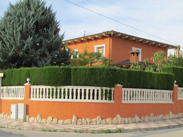 Chalet en venta en Castalla, Castalla photo 0