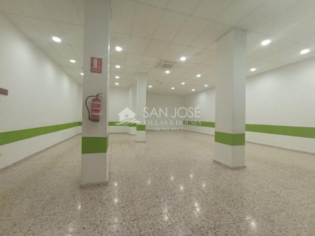 Local comercial en venta en Elche, Carrus photo 0