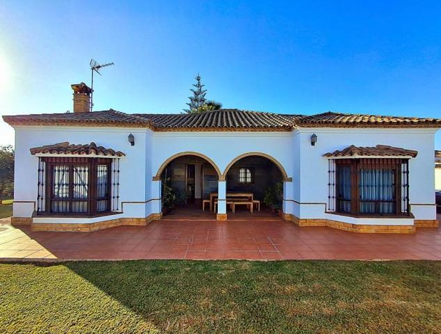 Chalet en venta en Chiclana de la Frontera, El sotillo photo 0